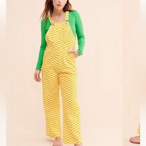 Lisa Says Gah Lucy Yellow and White Overall